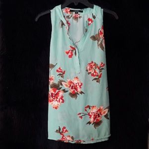 Summer sleeveless blouse
